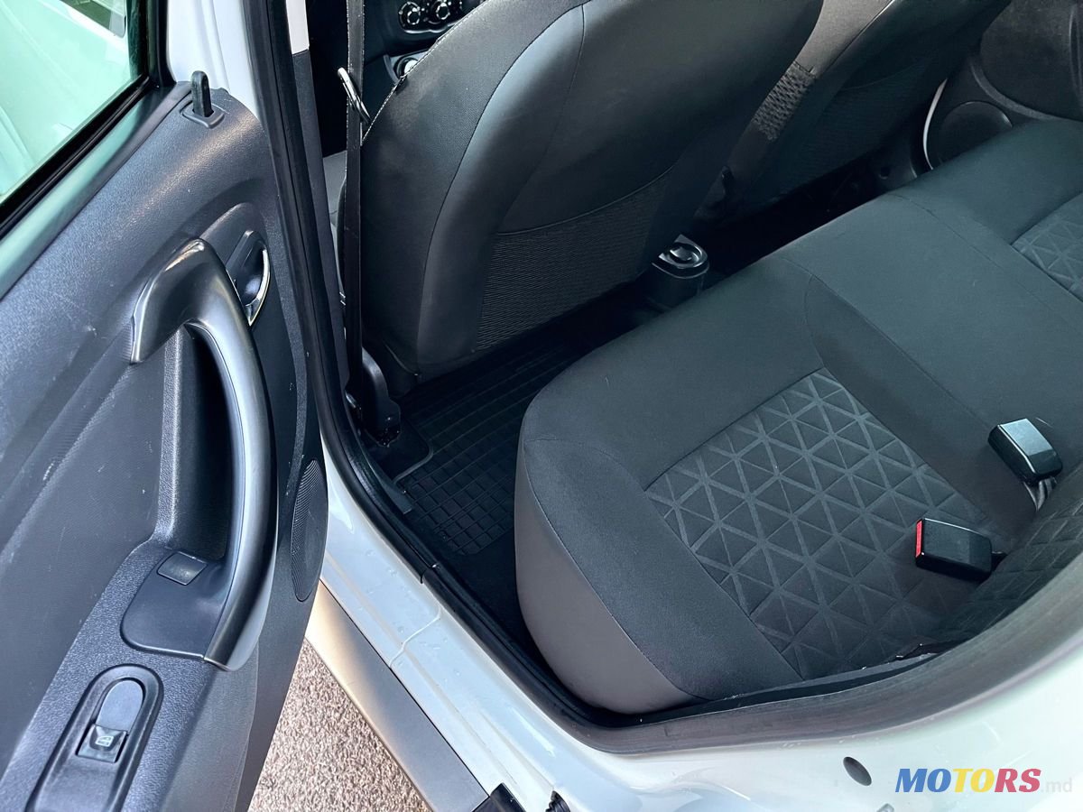 2014' Dacia Duster photo #4