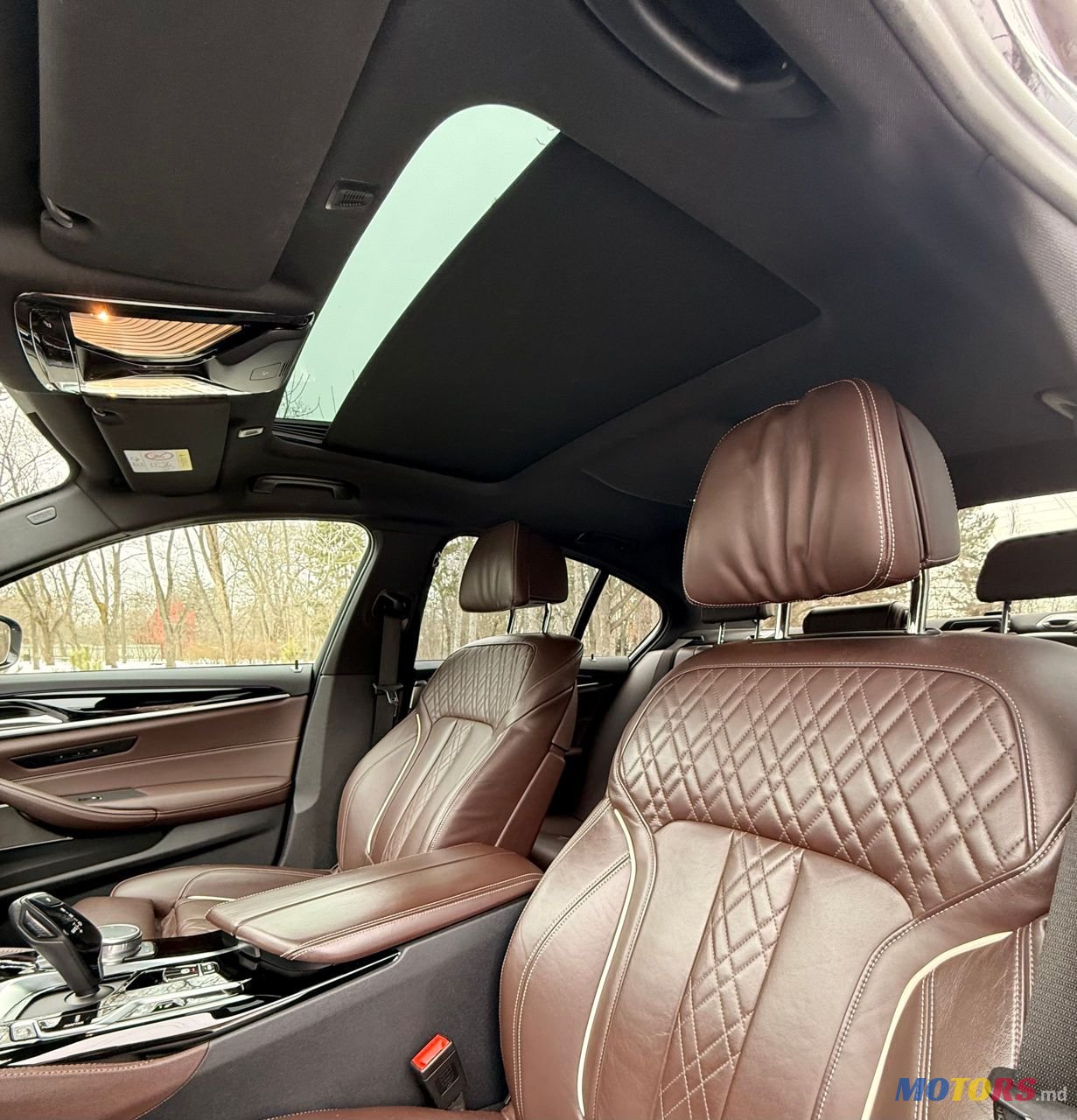2021' BMW 5 Series photo #6