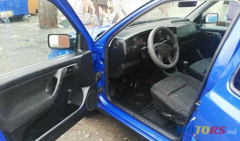 1994' Volkswagen Golf photo #2