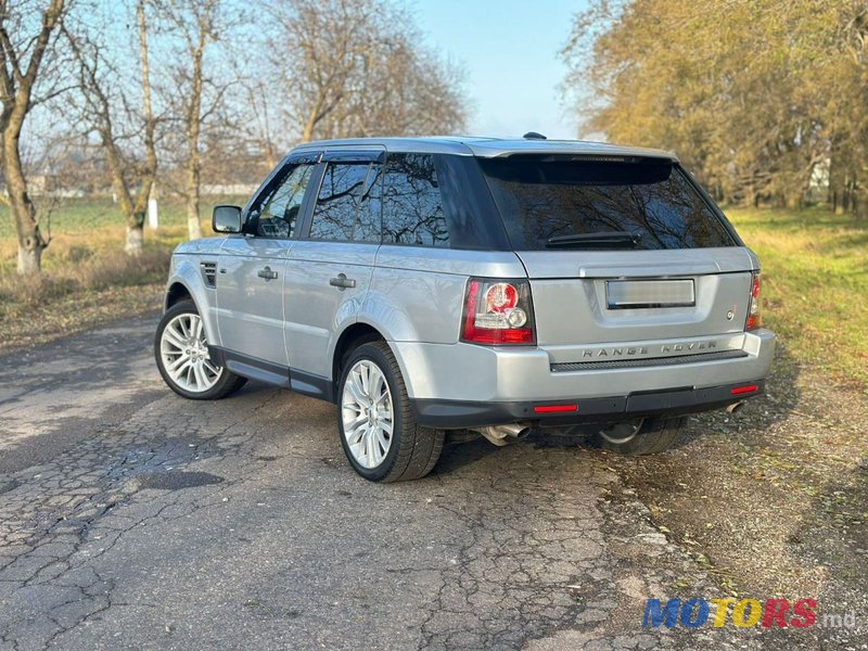 2010' Land Rover Range Rover Sport photo #2