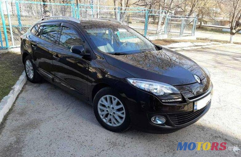 2013' Renault Megane photo #2