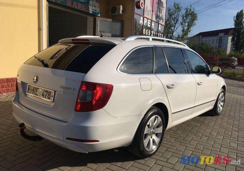 2010' Skoda Superb photo #1