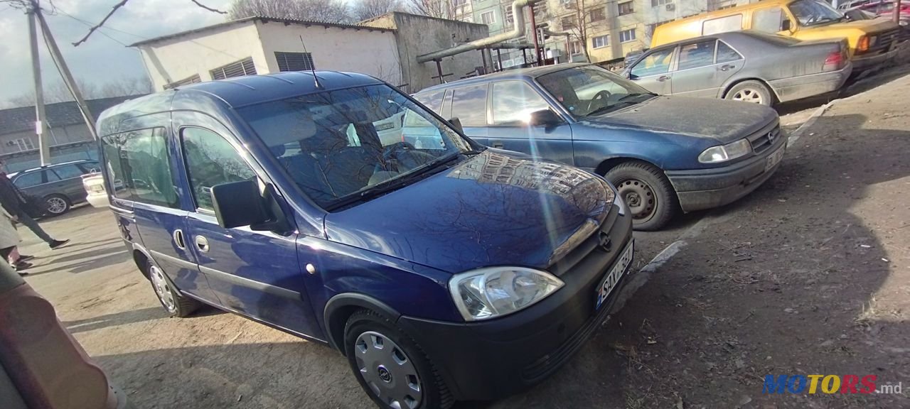2004' Opel Combo photo #1