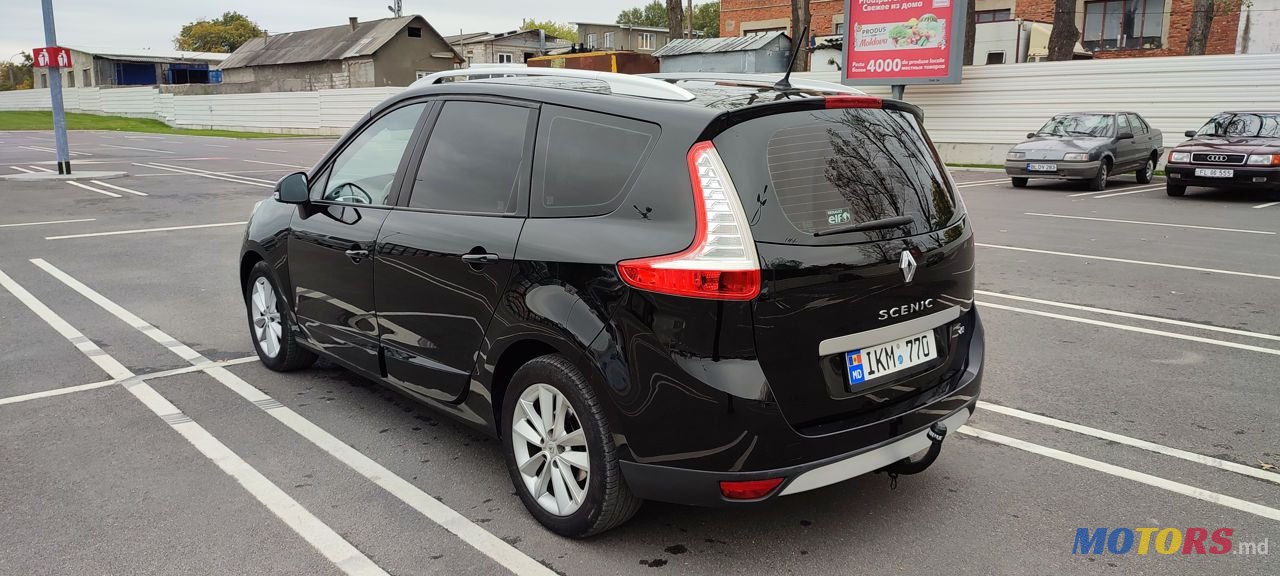 2013' Renault Grand Scenic photo #6