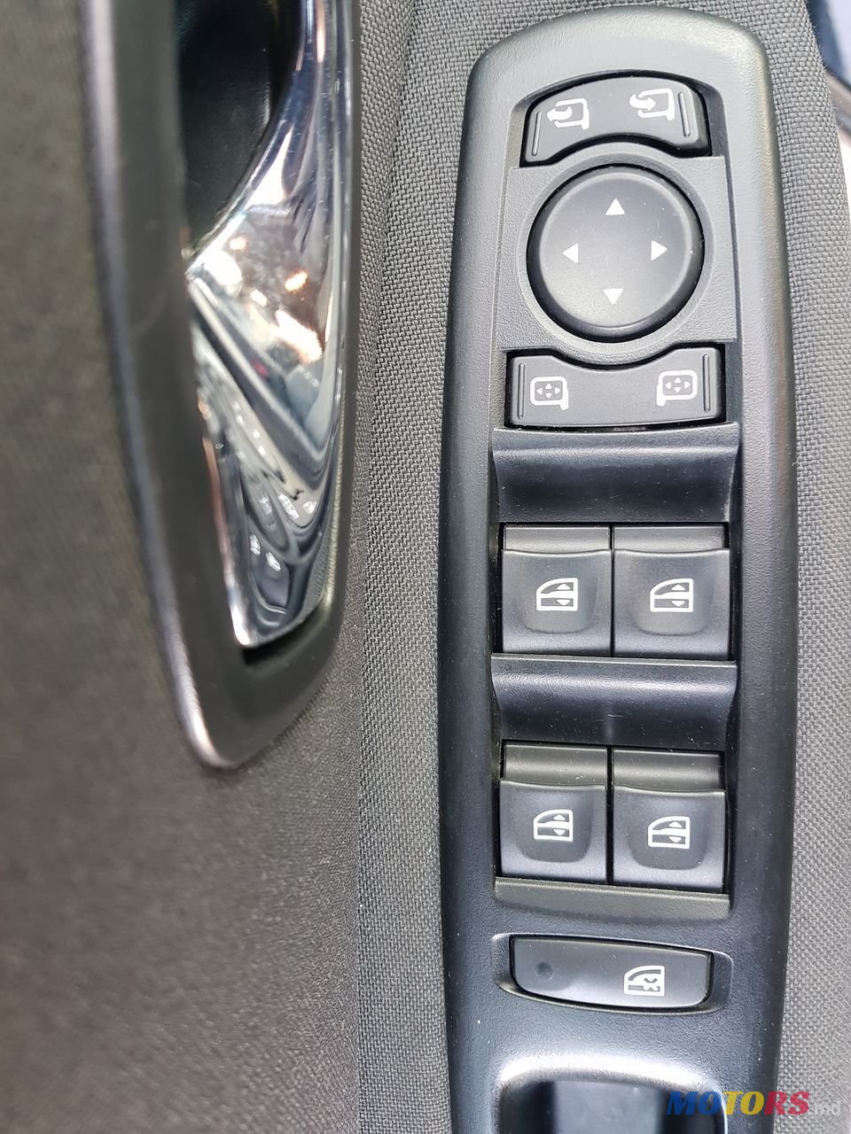 2012' Renault Grand Scenic photo #6