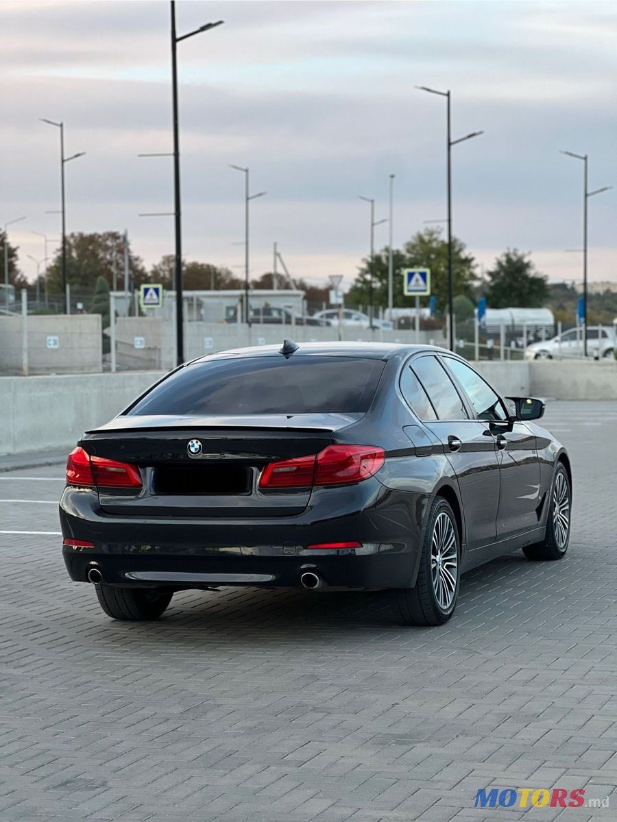 2018' BMW 5 Series photo #5