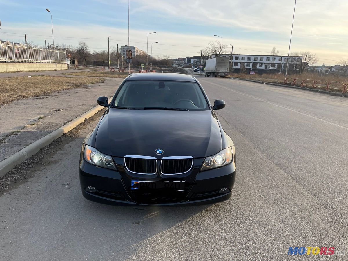 2005' BMW 3 Series photo #1