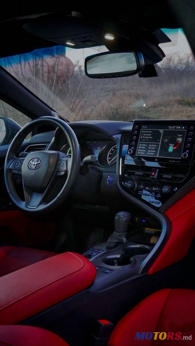 2020' Toyota Camry photo #5