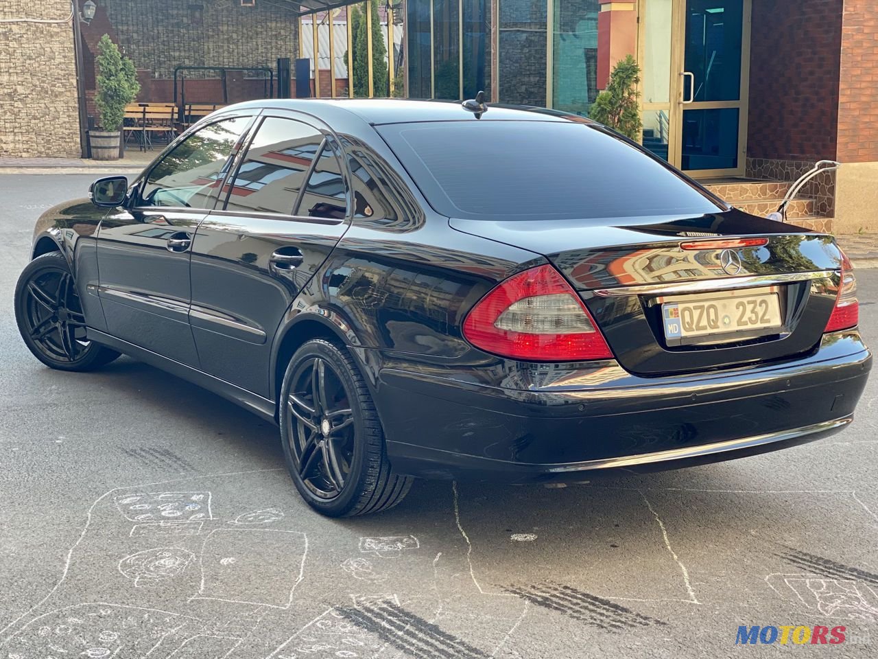 2008' Mercedes-Benz E Класс photo #3