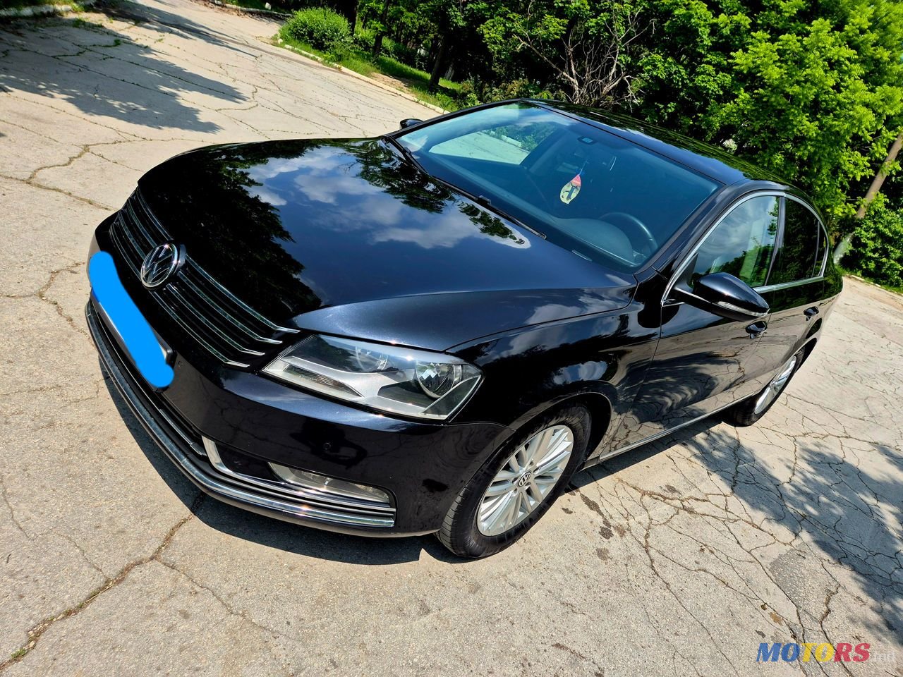 2012' Volkswagen Passat photo #1