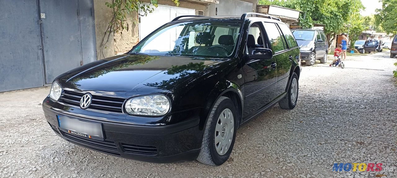 2003' Volkswagen Golf photo #1