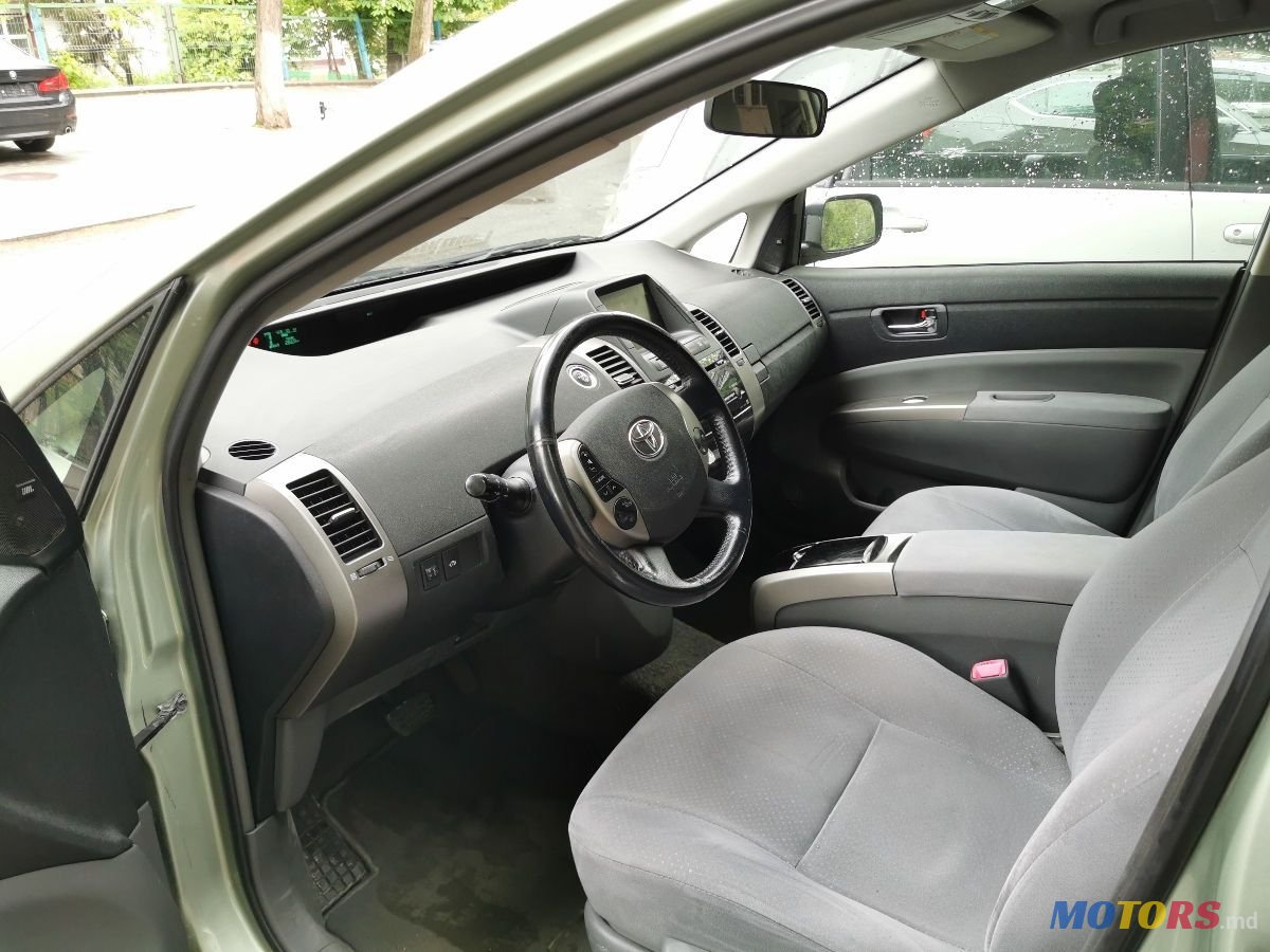 2006' Toyota Prius photo #4