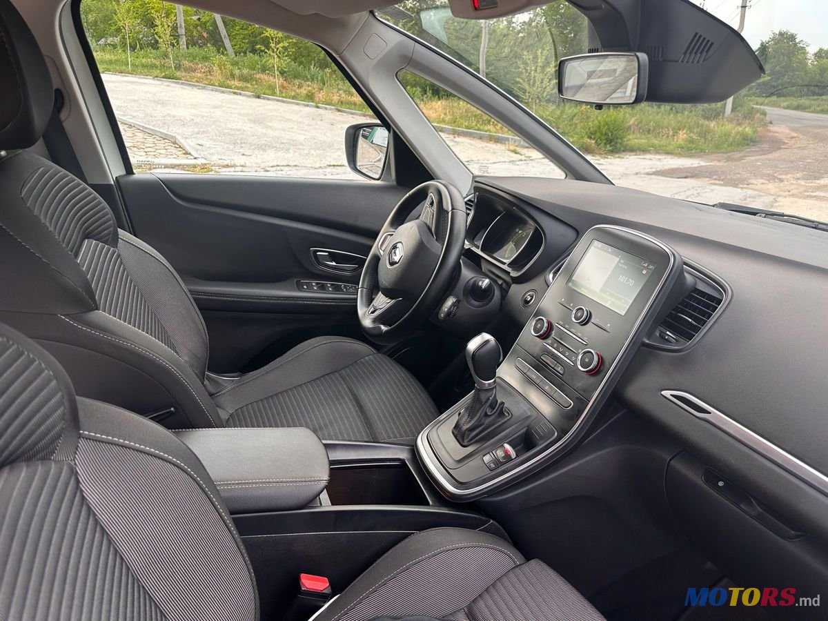 2017' Renault Grand Scenic photo #4