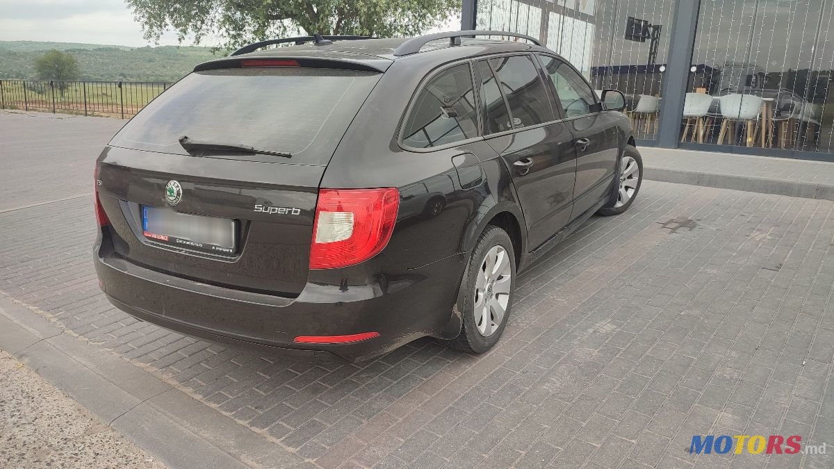 2010' Skoda Superb photo #5