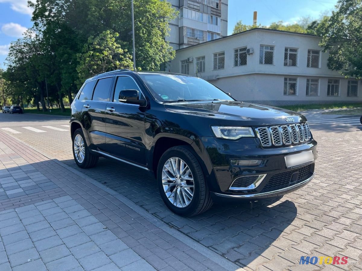 2018' Jeep Grand Cherokee photo #4
