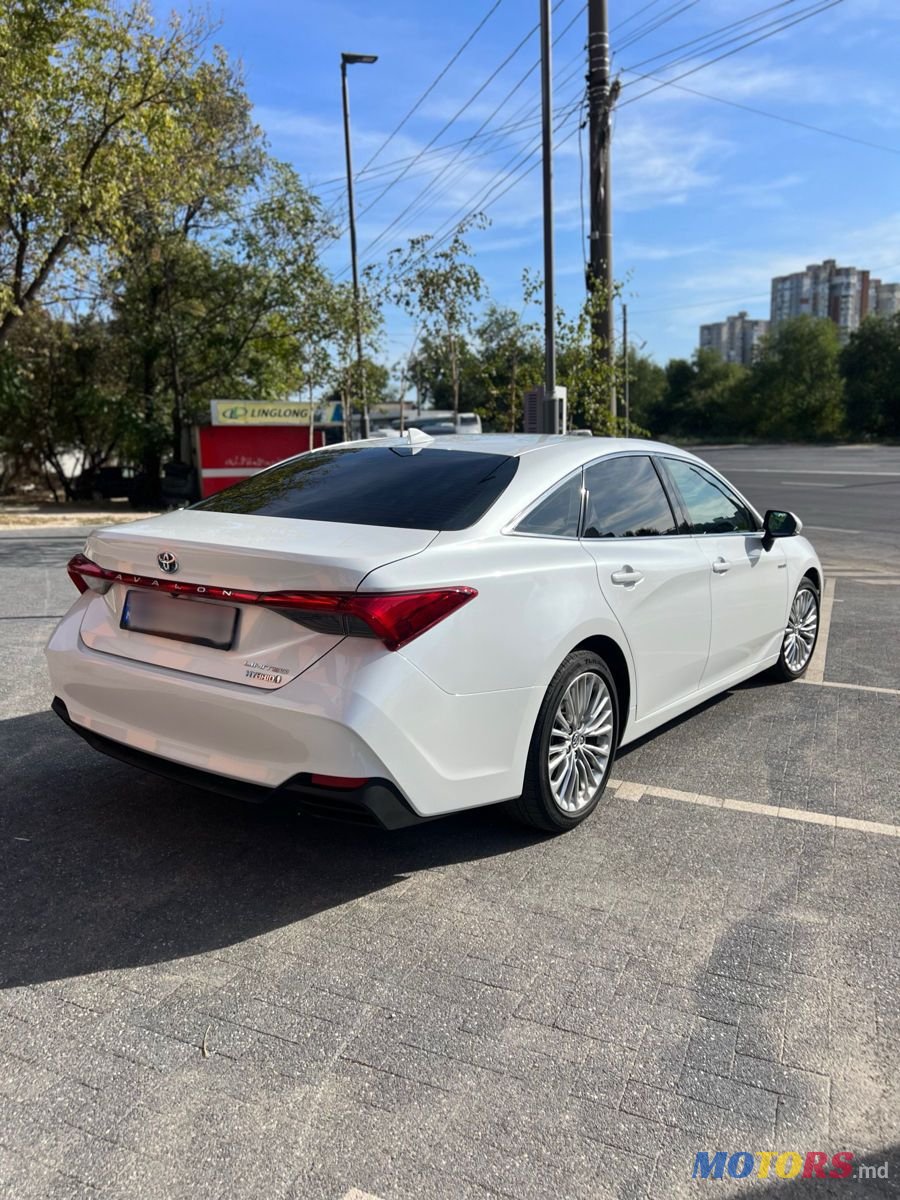 2019' Toyota Avalon photo #4