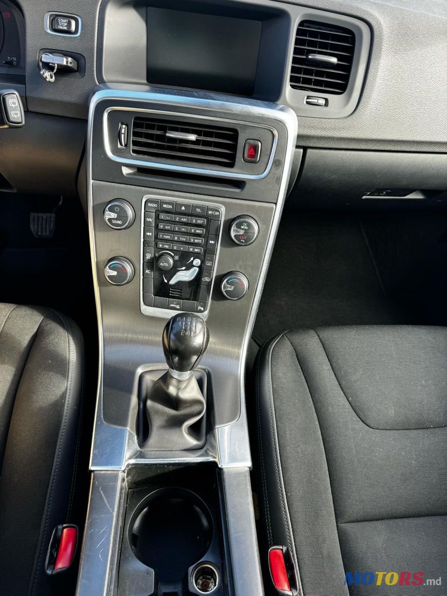 2011' Volvo V60 photo #5