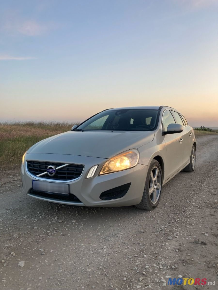 2011' Volvo V60 photo #2