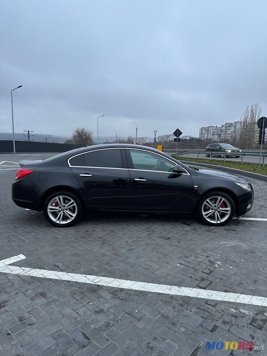 2010' Opel Insignia photo #4