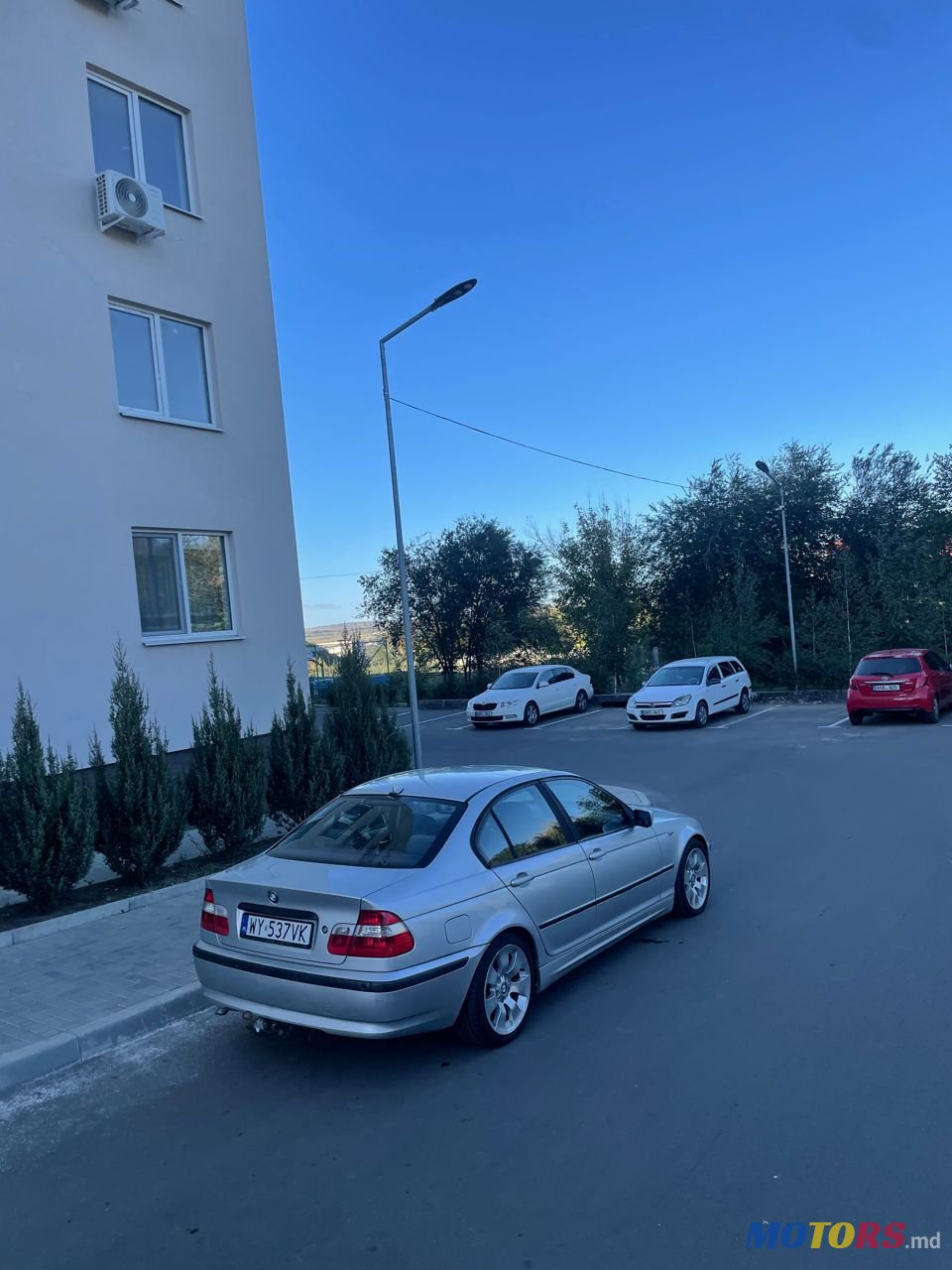 2003' BMW 3 Series photo #4