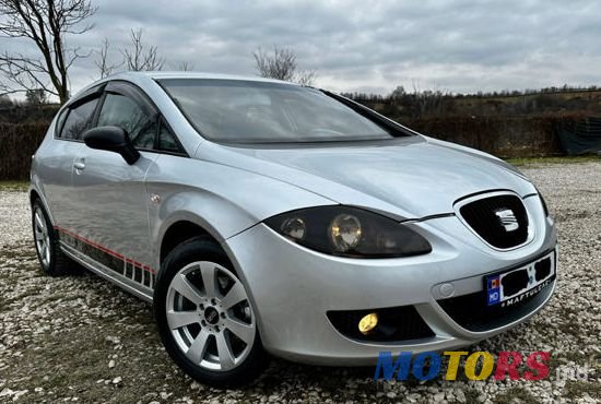 2007' SEAT Leon photo #3