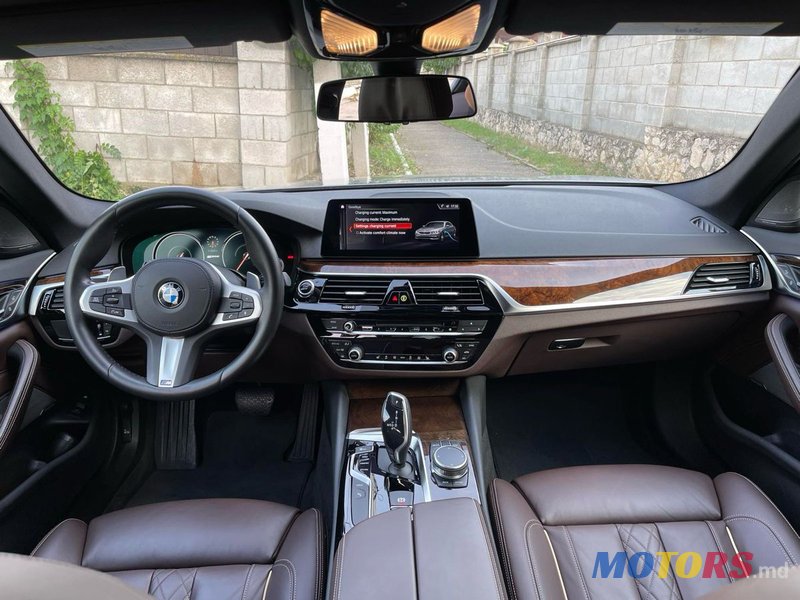 2018' BMW 5 Series photo #5