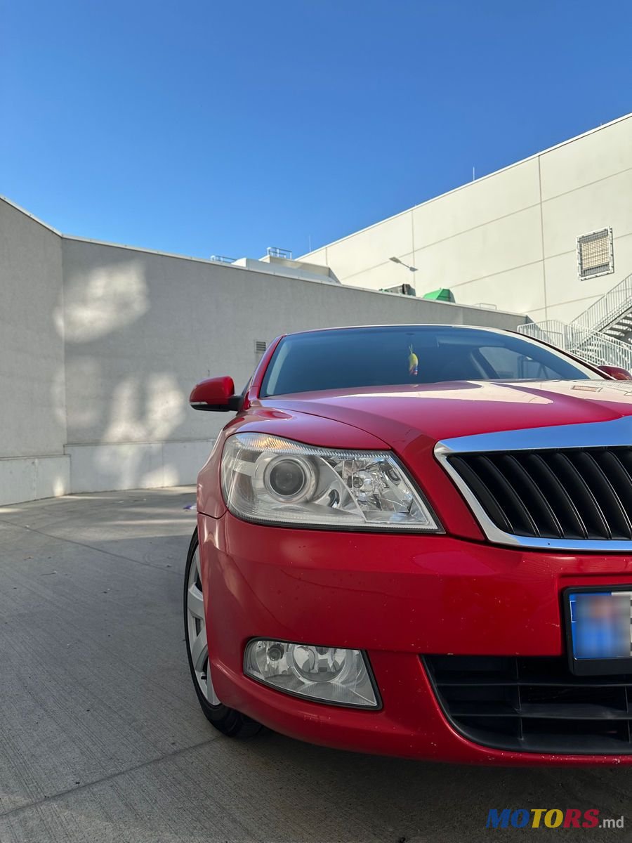 2009' Skoda Octavia photo #2