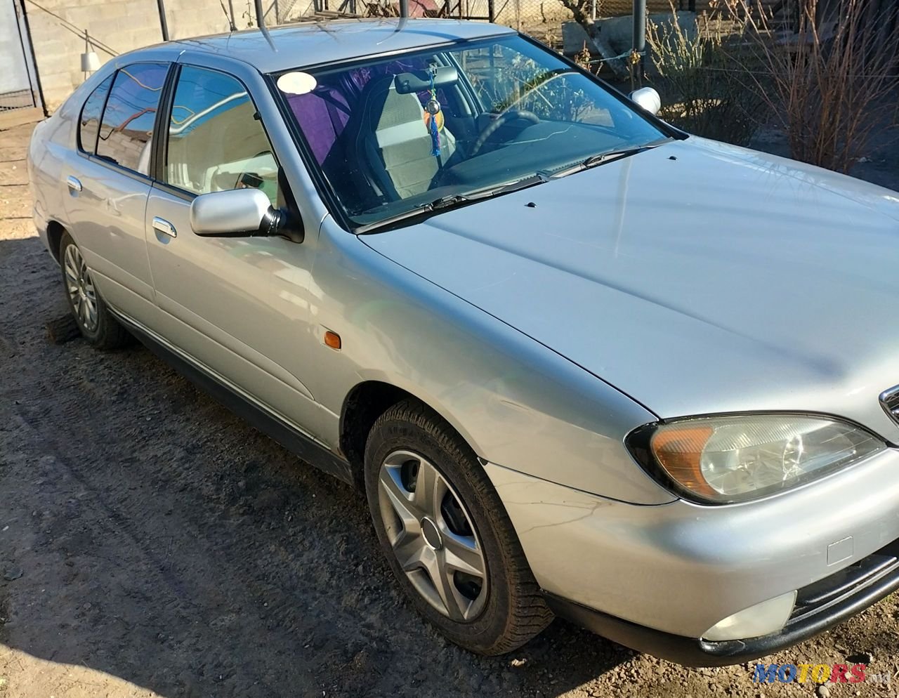 2001' Nissan Primera photo #2