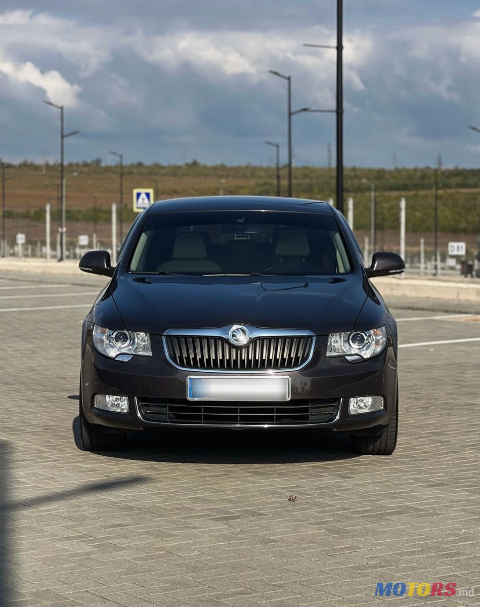 2009' Skoda Superb photo #2