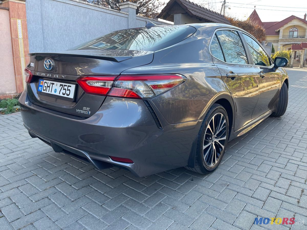 2019' Toyota Camry photo #3