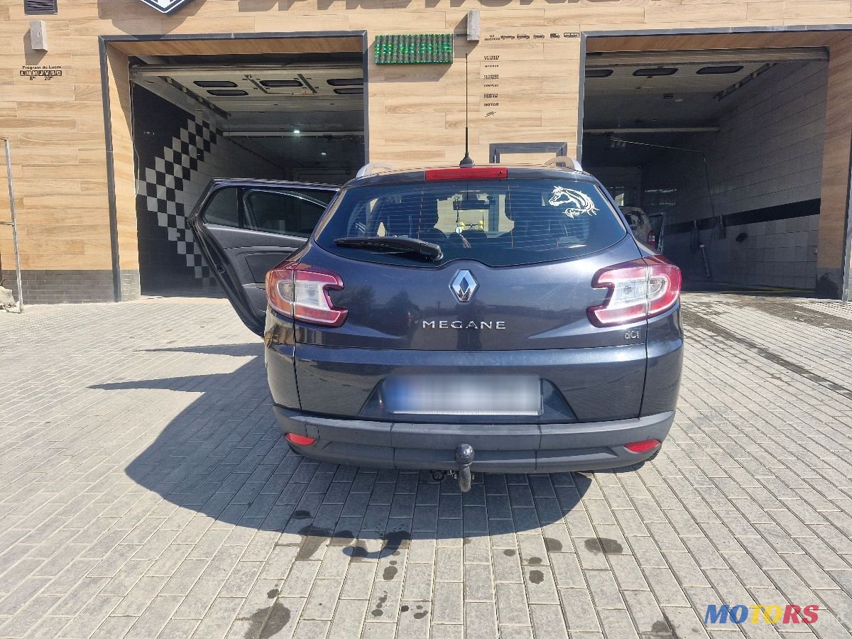 2014' Renault Megane photo #5