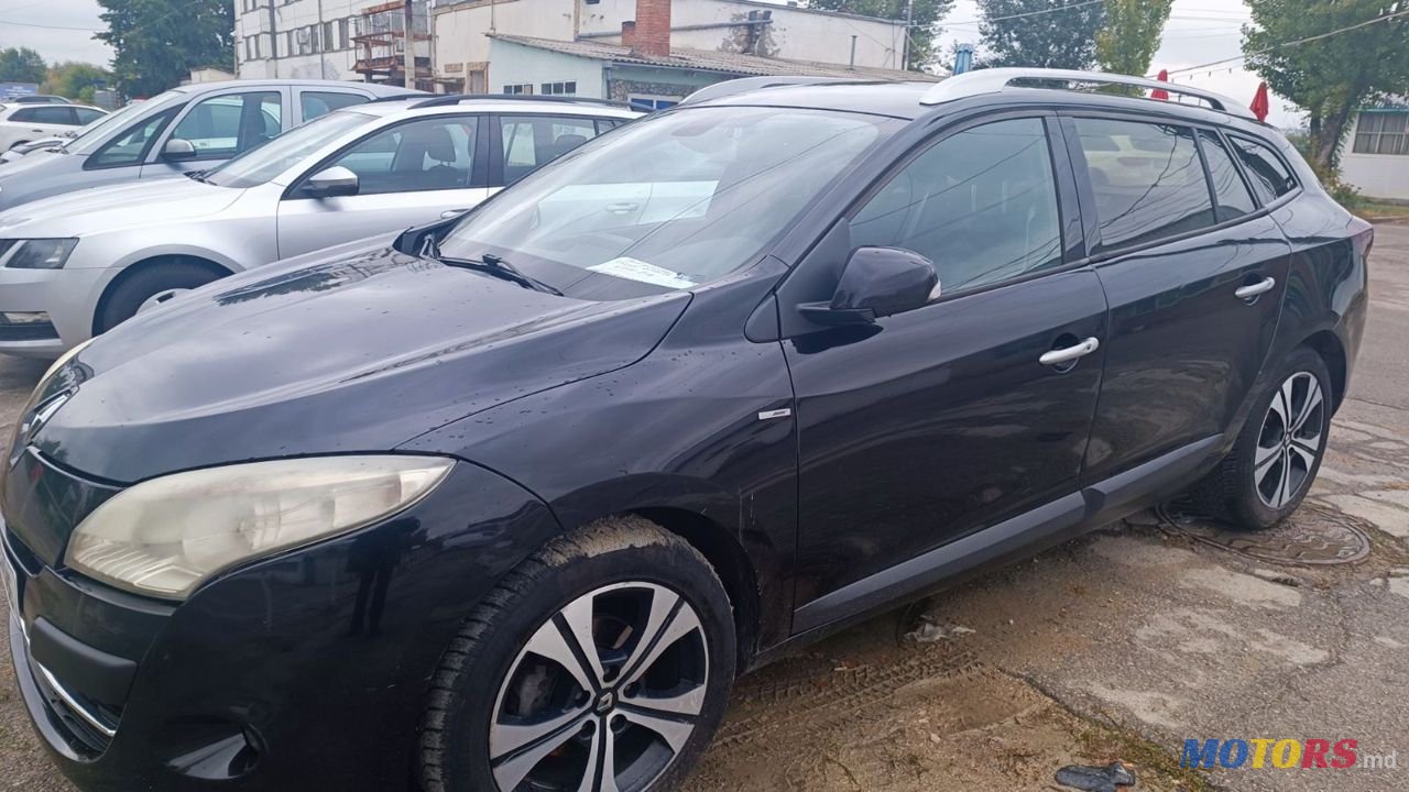 2010' Renault Megane photo #3