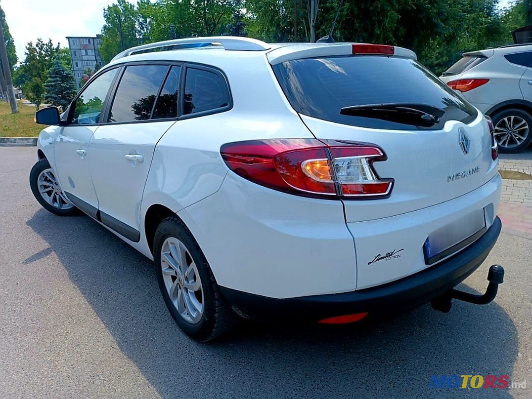 2013' Renault Megane photo #3
