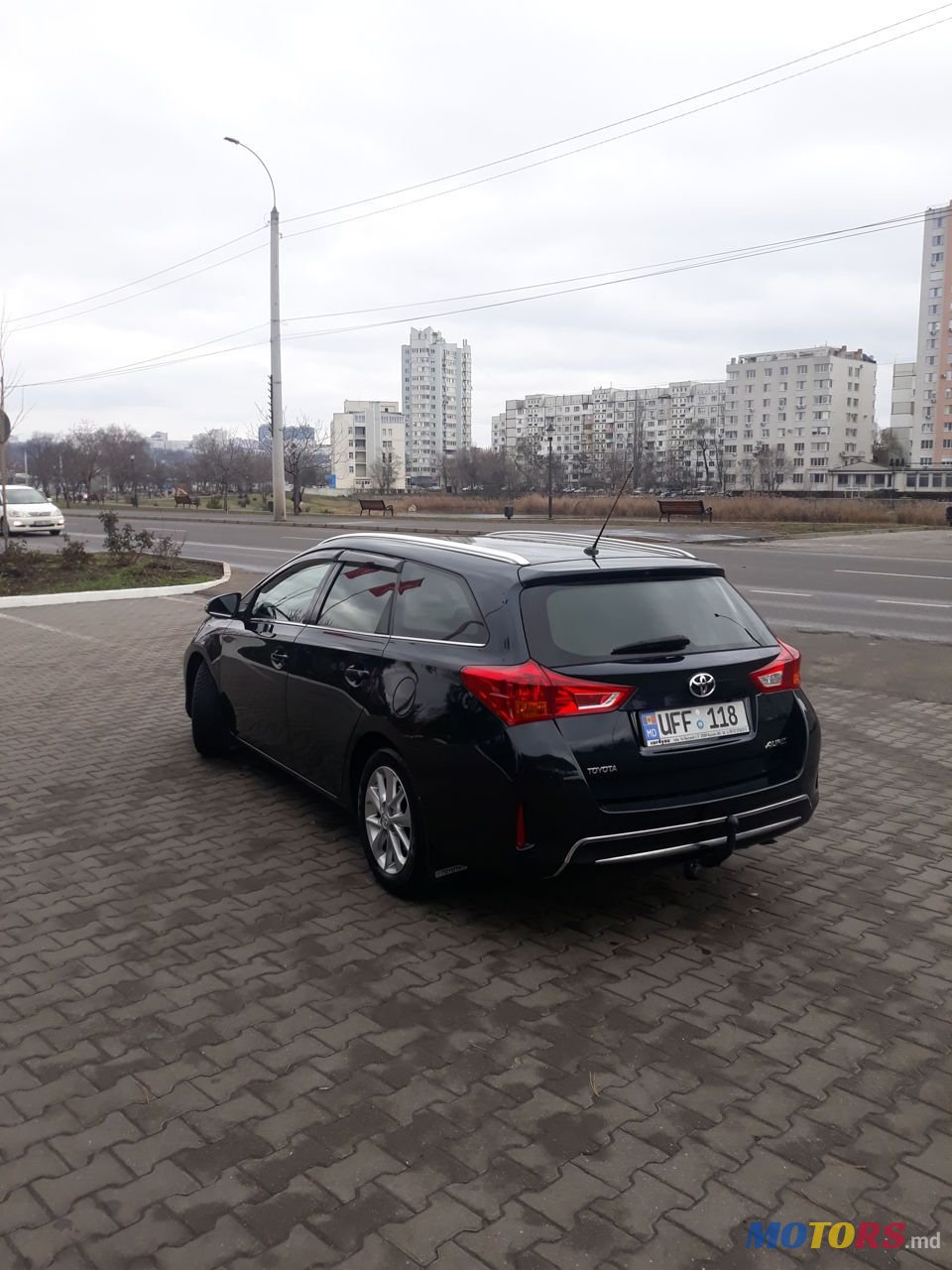 2013' Toyota Auris photo #4