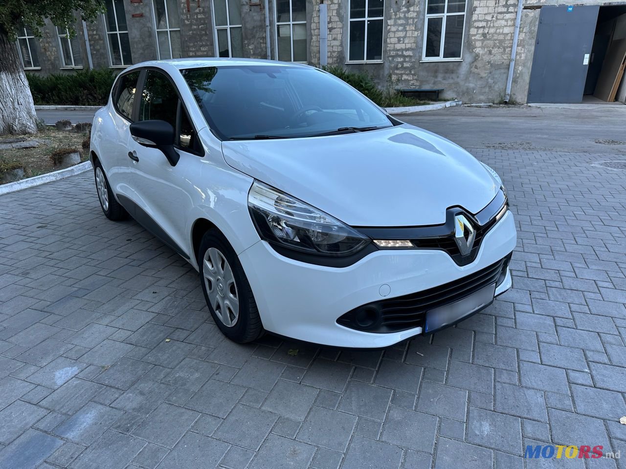 2016' Renault Clio photo #1