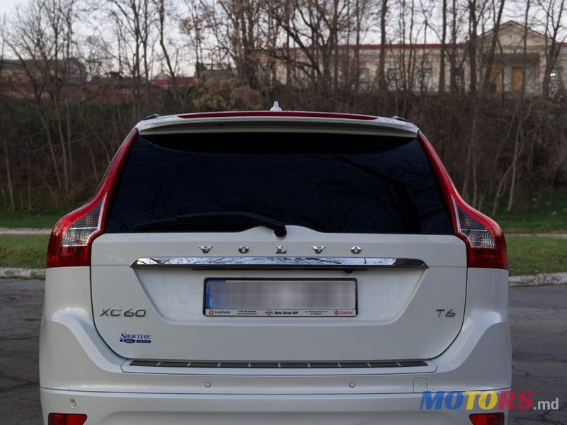 2016' Volvo XC60 photo #5