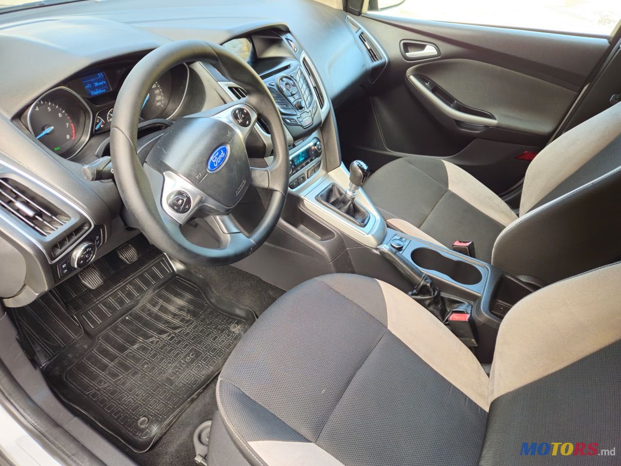 2013' Ford Focus photo #5