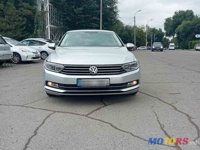 2015' Volkswagen Passat photo #1