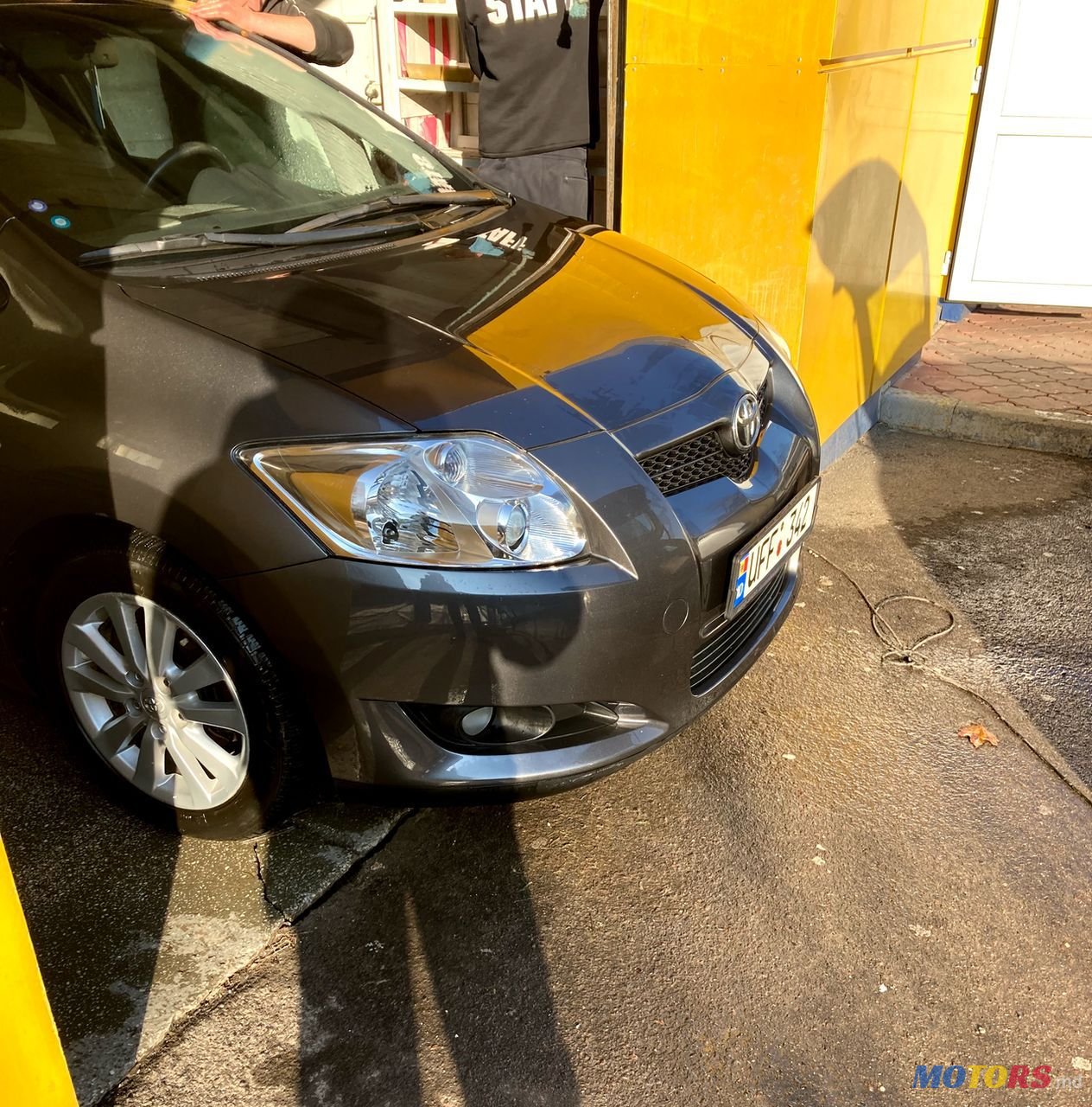 2007' Toyota Auris photo #1