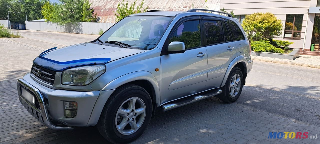 2002' Toyota RAV4 photo #5