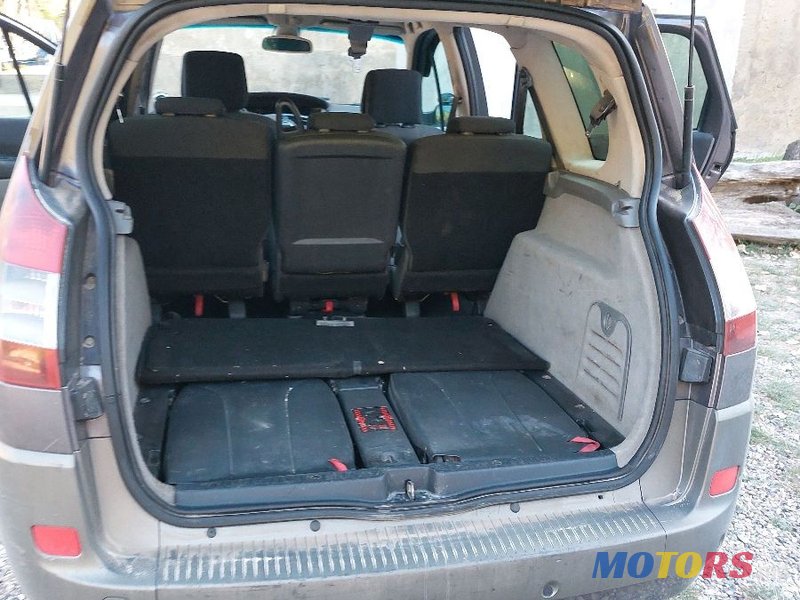 2006' Renault Grand Scenic photo #5