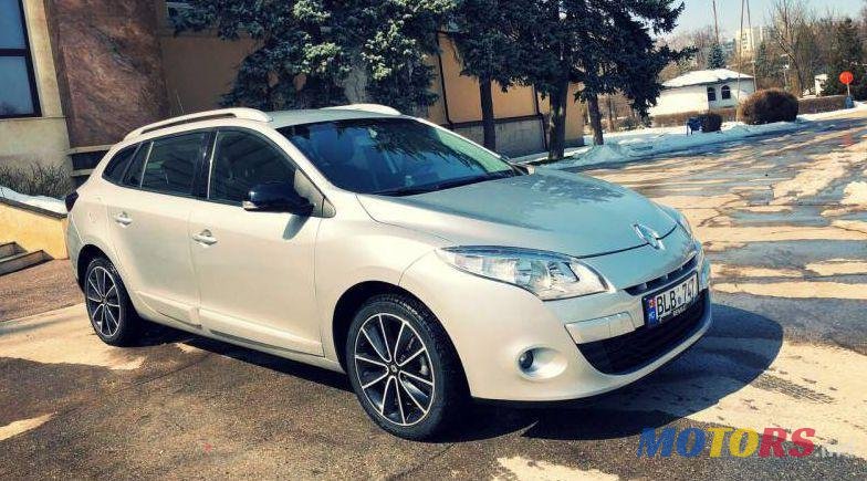 2013' Renault Megane photo #2