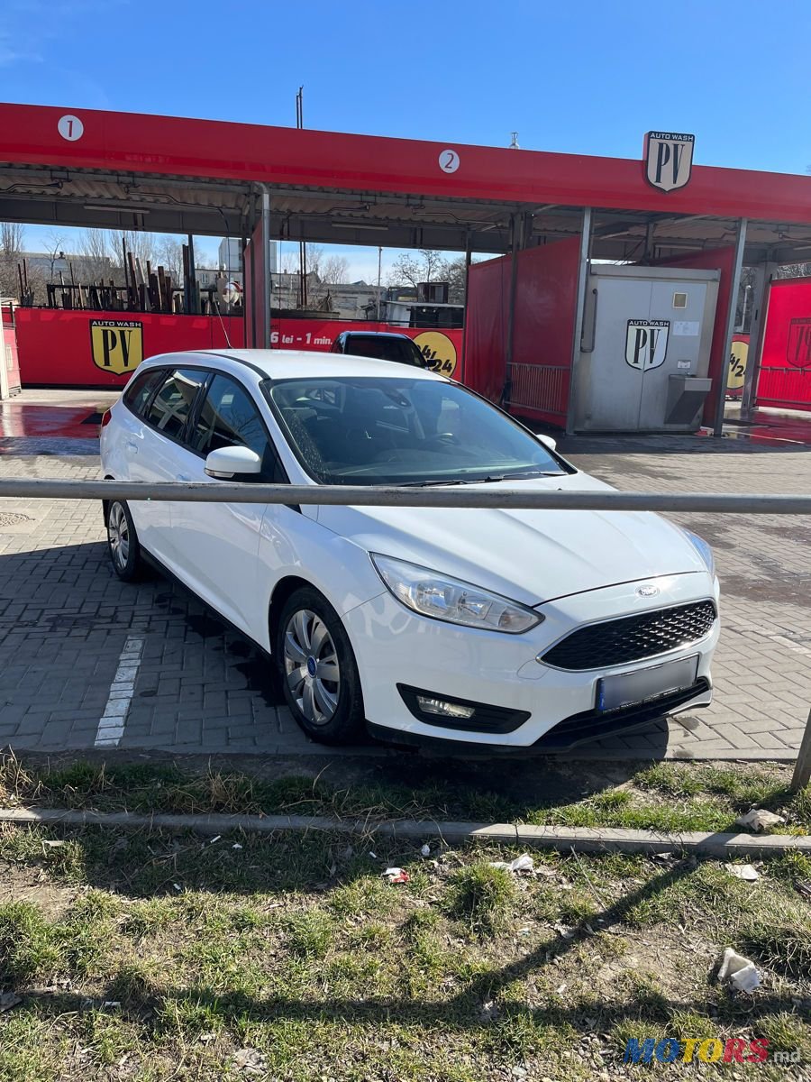 2015' Ford Focus photo #4