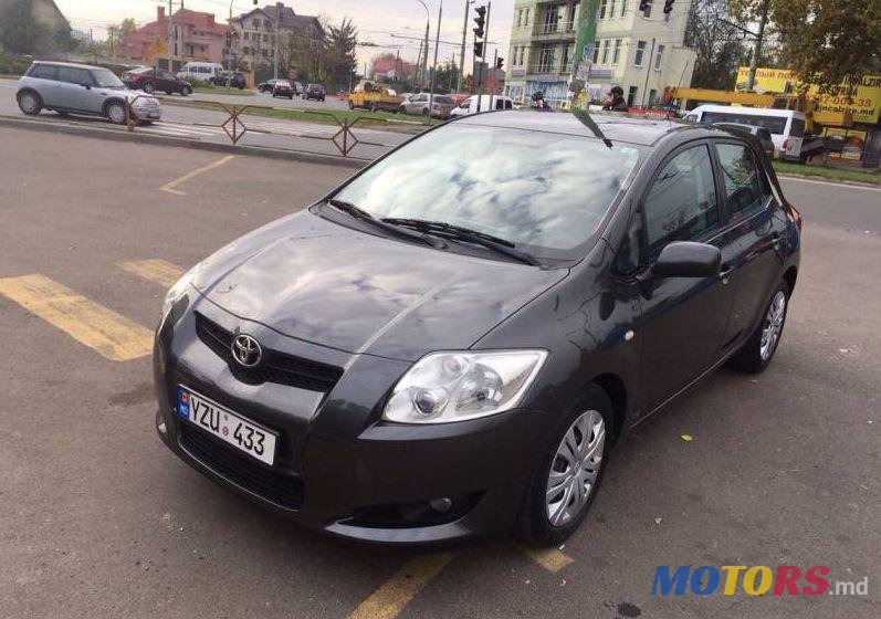 2008' Toyota Auris photo #1