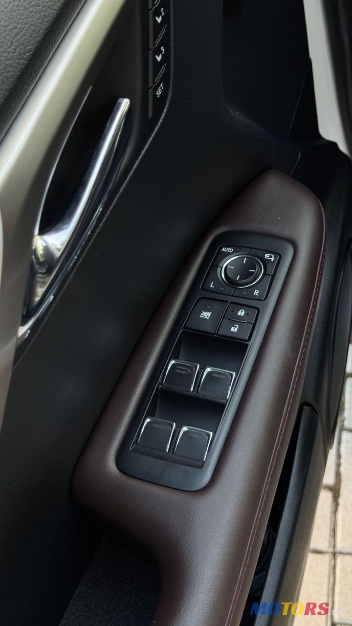 2018' Lexus Rx Series photo #6