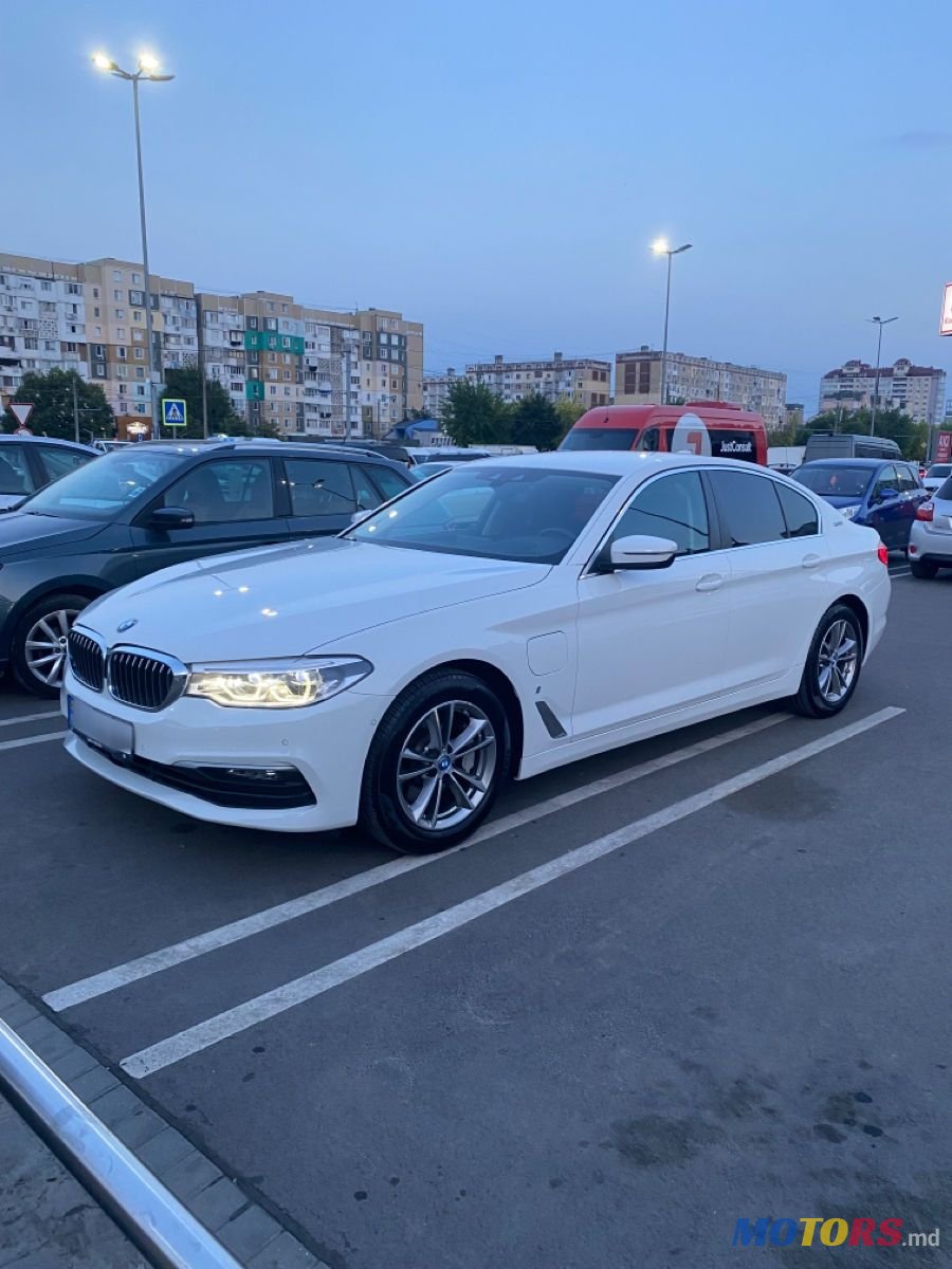 2018' BMW 5 Series photo #5