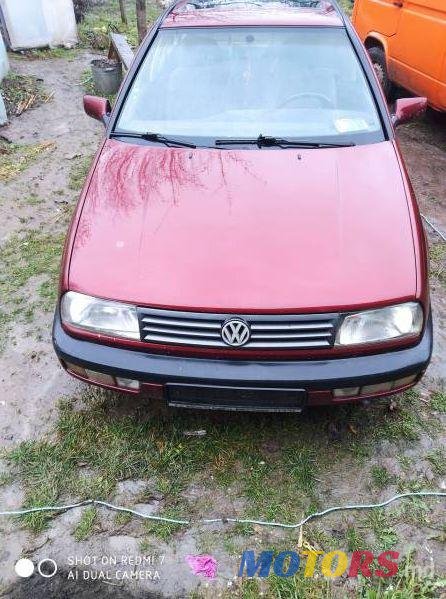 1993' Volkswagen Vento photo #2