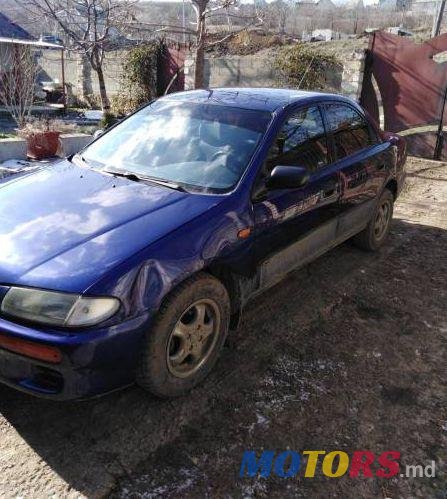 1995' Mazda 323 photo #1