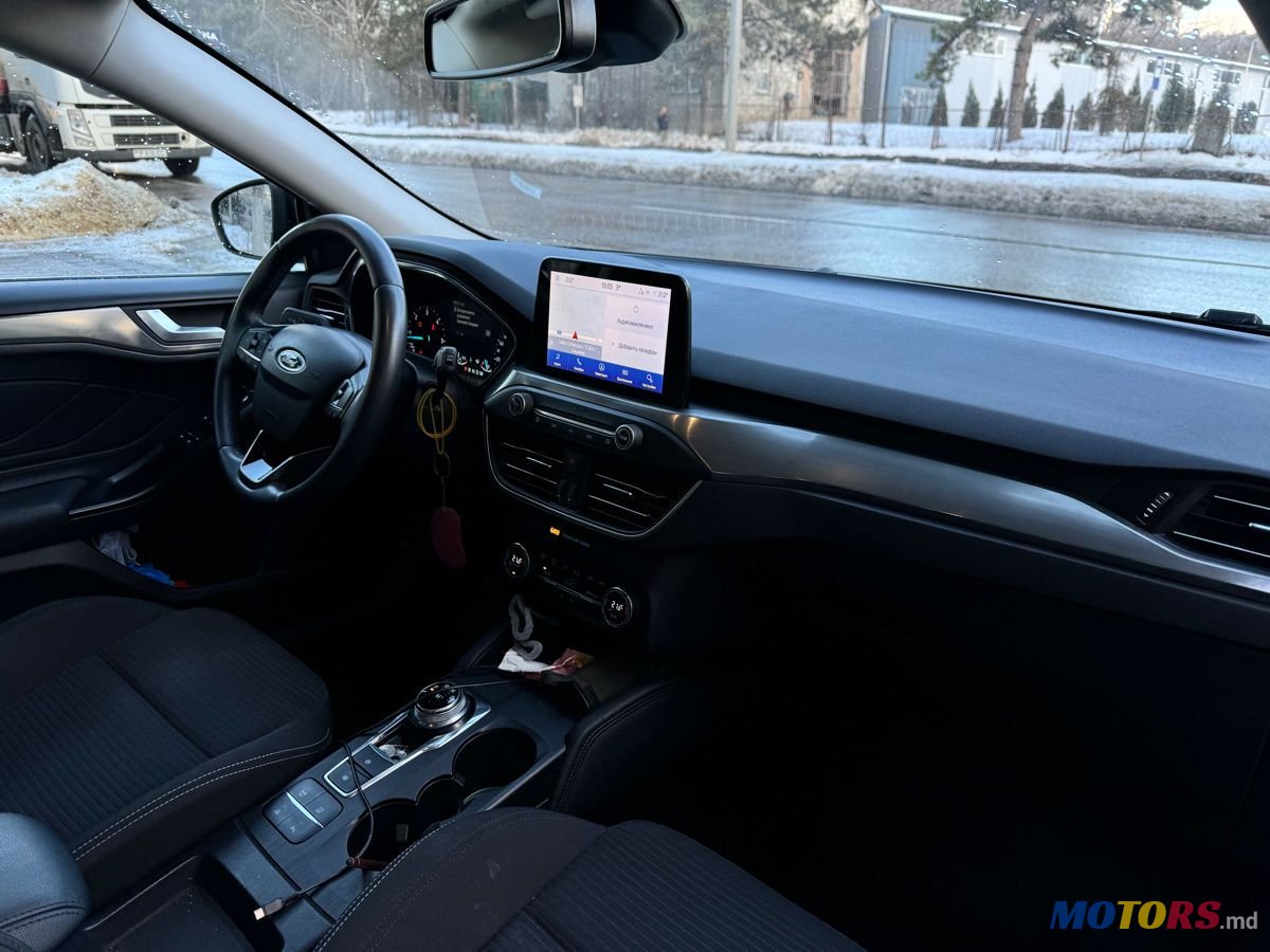 2019' Ford Focus photo #5