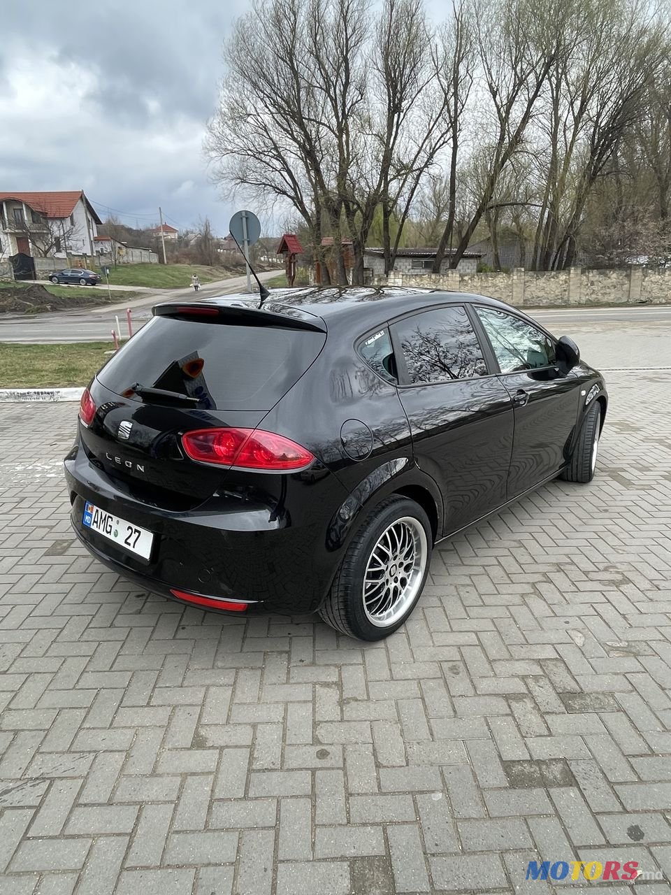 2011' SEAT Leon photo #3